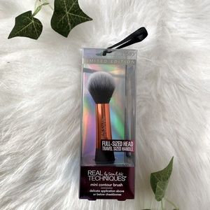 Real Techniques Mini Contour Brush
